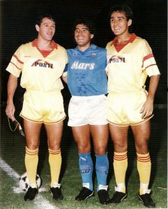 Barbas-con-Maradona-e-Pasculli (1).jpg
