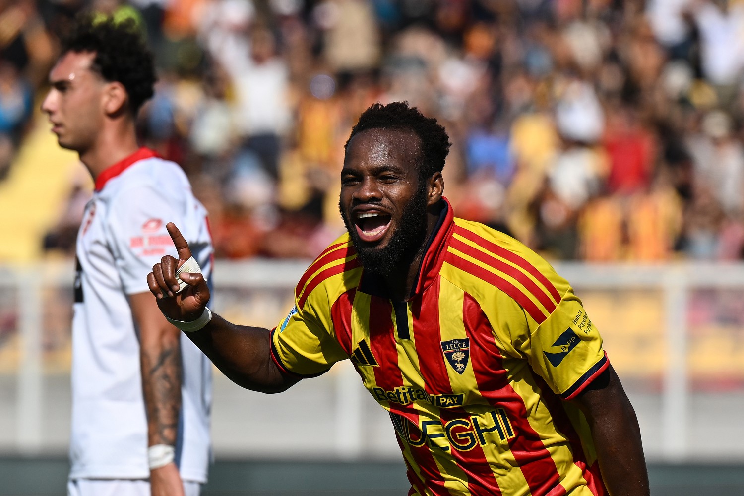 Coulibaly: “I nostri tifosi vicini nelle difficoltà. Contento soprattutto per la squadra”