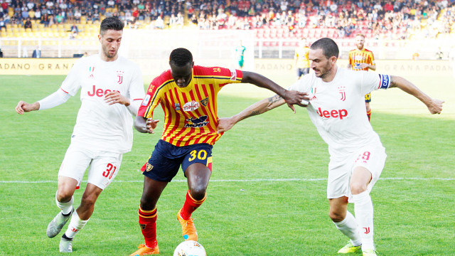 LECCE CAMPIONATO 2019-2020 BONUCCI CONTRASTA BABACAR MICHEL CAPUTO/SILPRESS