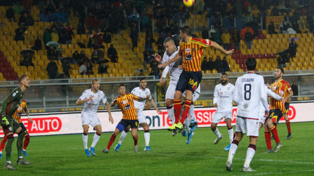 LECCE CAMPIONATO 2019-2020 CONTRASTO AEREO MICHEL CAPUTO/SILPRESS