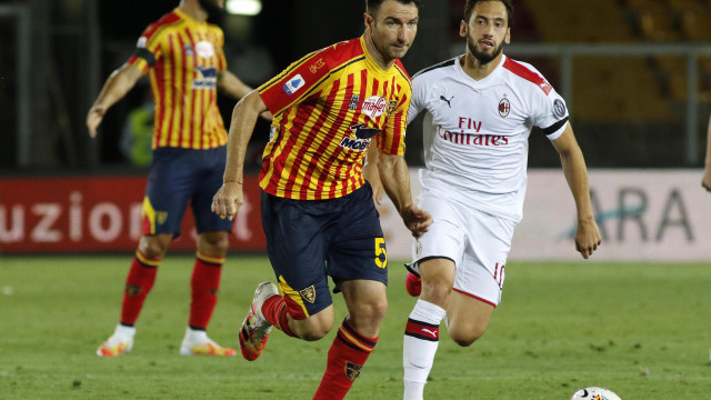 LECCE-MILAN 22-06-2020 BABACAR. Fabio Lucioni e Hakan Calhanoglu.MORONI/SILPRESS