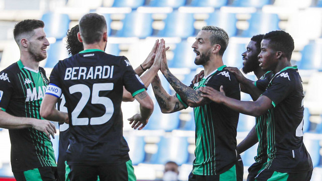 REGGIO EMILIA - ITALY, 04-07-20—FOTO DI CASTALDI / SILPRESS , MAPEI STADIUM - SASSUOLO VS LECCE, NELLA FOTO: ESULTANZA DOPO IL GOAL DI FRANCESCO CAPUTO (SASSUOLO)
