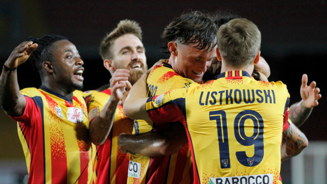 LECCE-FERALPISALO' STAGIONE 2020-2021 COPPA ITALIA 30/09/2020 ABBRACCI MICHEL CAPUTO/SILPRESS