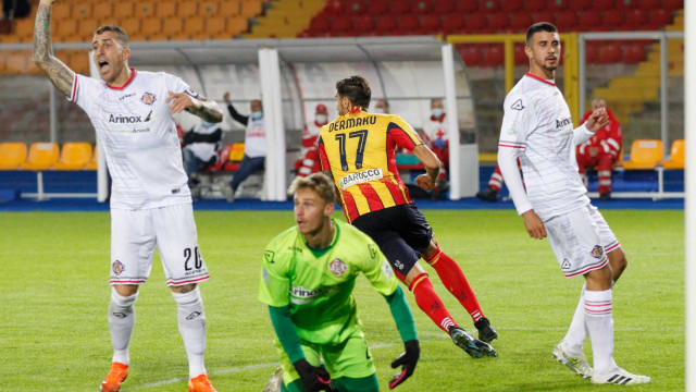 LECCE STAGIONE 2020-2021 LECCE-CREMONESE 21/10/2020 GOL PROTESTE MICHEL CAPUTO/SILPRESS