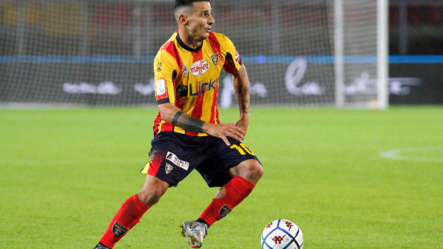 LECCE STAGIONE 2020-2021 LECCE-CREMONESE 21/10/2020 DRIBBLING FALCO MICHEL CAPUTO/SILPRESS