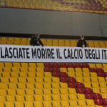 LECCE STAGIONE 2020-2021 LECCE-PESCARA 02/11/2020 STRISCIONE MICHEL CAPUTO/SILPRESS