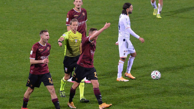 Salernitana - Lecce
Lega Serie B
15 Dicembre 2020
Nella foto: PROTESTE SALERNITANA
SALSANO/SILPRESS
