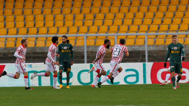 LECCE STAGIONE 2020-2021 LECCE-VICENZA 27/12/2020 ESULTANZA MAROTTA MICHEL CAPUTO/SILPRESS