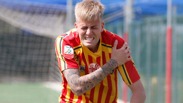 LECCE PRIMAVERA STAGIONE 2020-2021 LECCE-BENEVENTO 27/03/2021 INFORTUNIO FELICI MICHEL CAPUTO/SILPRESS