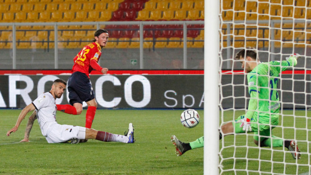 LECCE STAGIONE 2020-2021 LECCE-SALERNITANA 02/04/2021 OCCASIONE HENDERSON MICHEL CAPUTO/SILPRESS