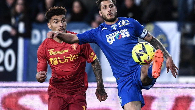 Mp Empoli 03/04/2023 - campionato di calcio serie A / Empoli-Lecce / foto Matteo Papini/Image Sport
nella foto: Filippo Bandinelli-Valentin Gendrey