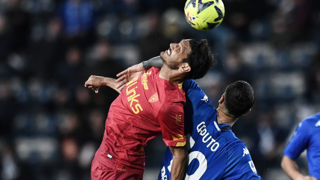 Mp Empoli 03/04/2023 - campionato di calcio serie A / Empoli-Lecce / foto Matteo Papini/Image Sport
nella foto: Francesco Caputo-Alessandro Tuia