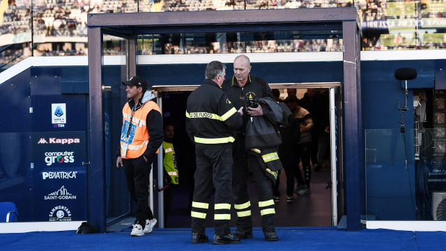 Mp Empoli 03/04/2023 - campionato di calcio serie A / Empoli-Lecce / foto Matteo Papini/Image Sport
nella foto: vigili del fuoco