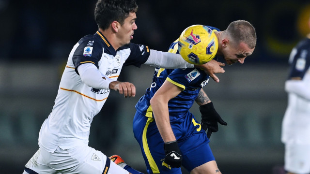 Mg Verona 27/11/2023 - campionato di calcio serie A / Hellas Verona-Lecce / foto Matteo Gribaudi/Image Sport
nella foto: Ondrej Duda-Joan Gonzalez Canellas