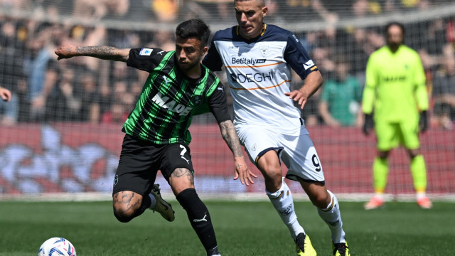 Db Reggio Emilia 21/04/2024 - campionato di calcio serie A / Sassuolo-Lecce / foto Daniele Buffa/Image Sport
nella foto: Nikola Krstovic-Matheus Henrique sassuolo lecce