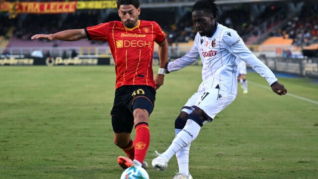 Ci Lecce 28/09/2025 - campionato di calcio serie A / Lecce-Bologna / foto Carmelo Imbesi/Image Sport
nella foto: Santiago Perotti-Jonathan David Rowe