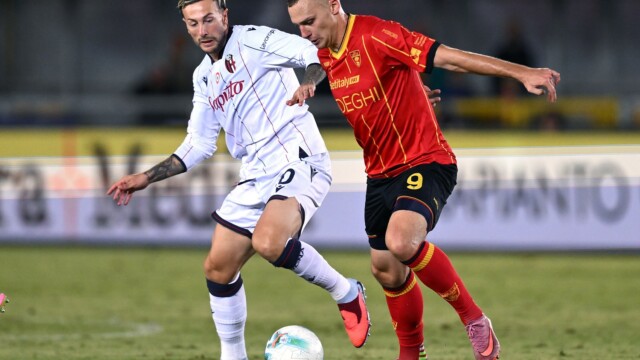 Ci Lecce 28/09/2025 - campionato di calcio serie A / Lecce-Bologna / foto Carmelo Imbesi/Image Sport
nella foto: Federico Bernardeschi-Nikola Stulic