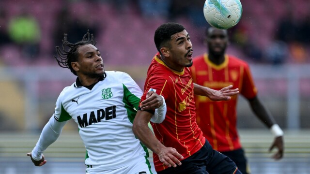 Ci Lecce 18/10/2025 - campionato di calcio Serie A / Lecce-Sassuolo / foto Carmelo Imbesi/Image Sport
nella foto: Danilo Veiga-Armand Lauriente'