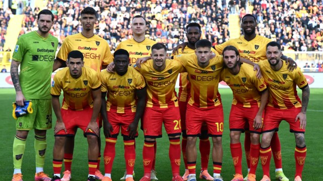 Ci Lecce 08/11/2025 - campionato di calcio serie A / Lecce-Hellas Verona / foto Carmelo Imbesi/Image Sport
nella foto: formazione Lecce
